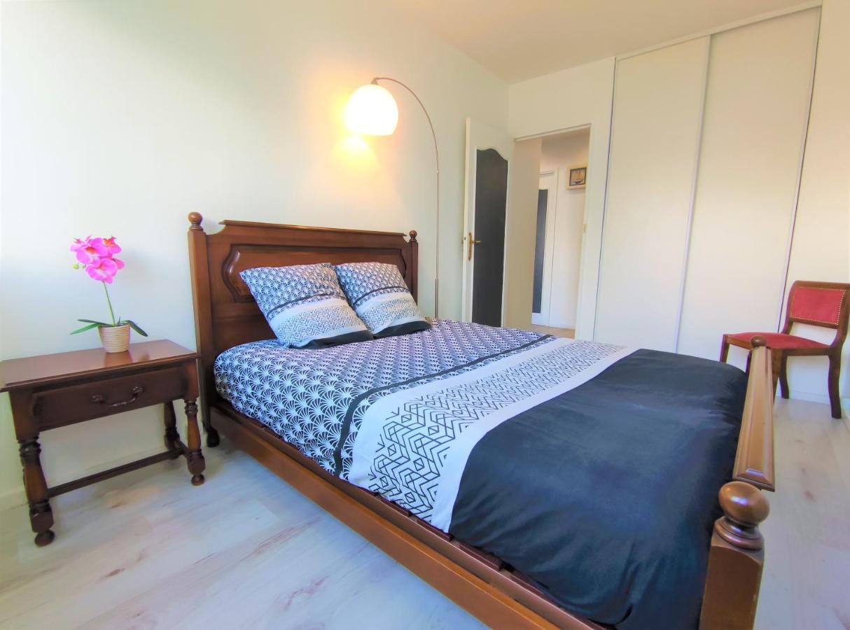 Appartement T3 Lumineux Et Tout Confort De 72 M2 Avec Parking Privatif La Rochelle  Exterior foto
