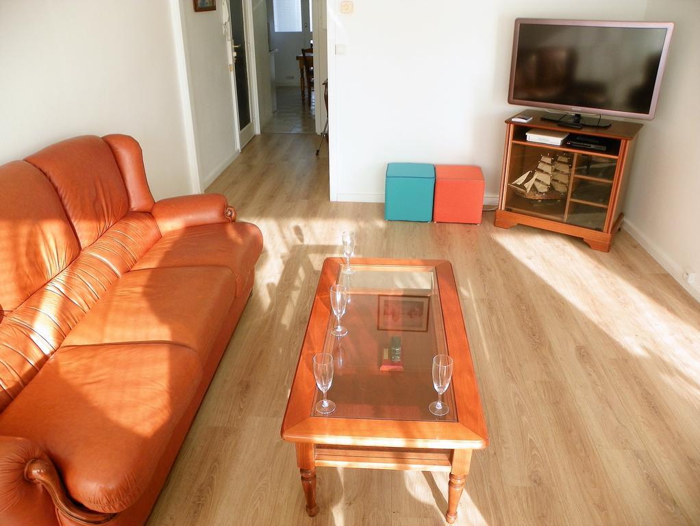Appartement T3 Lumineux Et Tout Confort De 72 M2 Avec Parking Privatif La Rochelle  Exterior foto